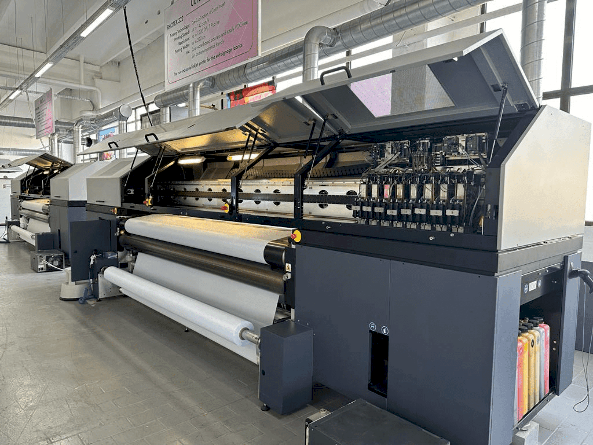 MACHINE_IMG_ALT_FRONT_VIEW