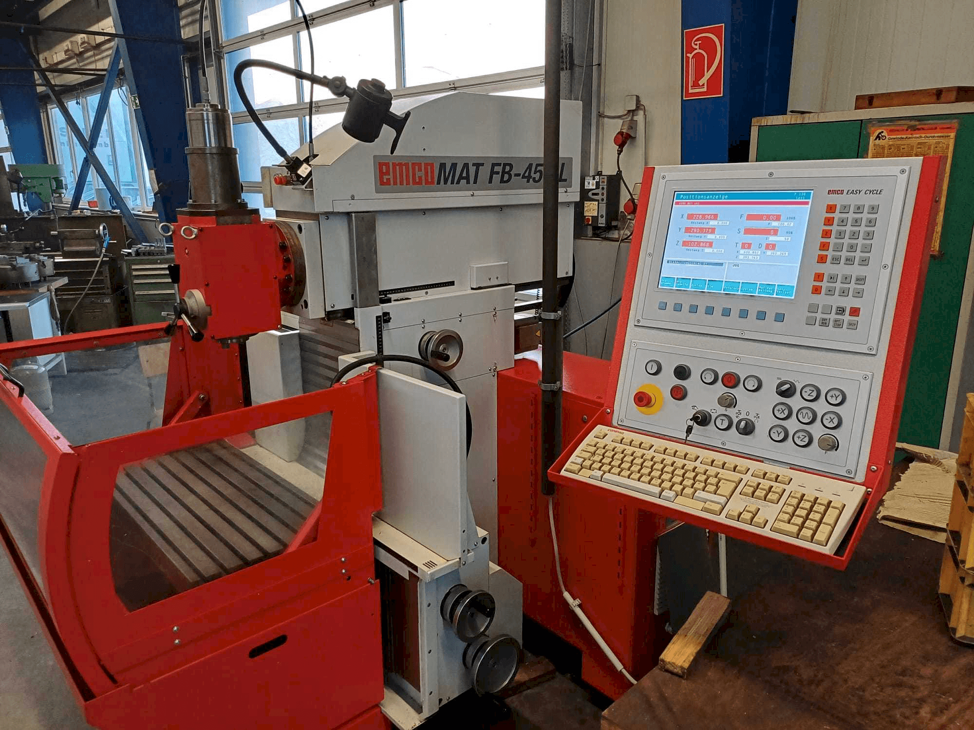 MACHINE_IMG_ALT_FRONT_VIEW
