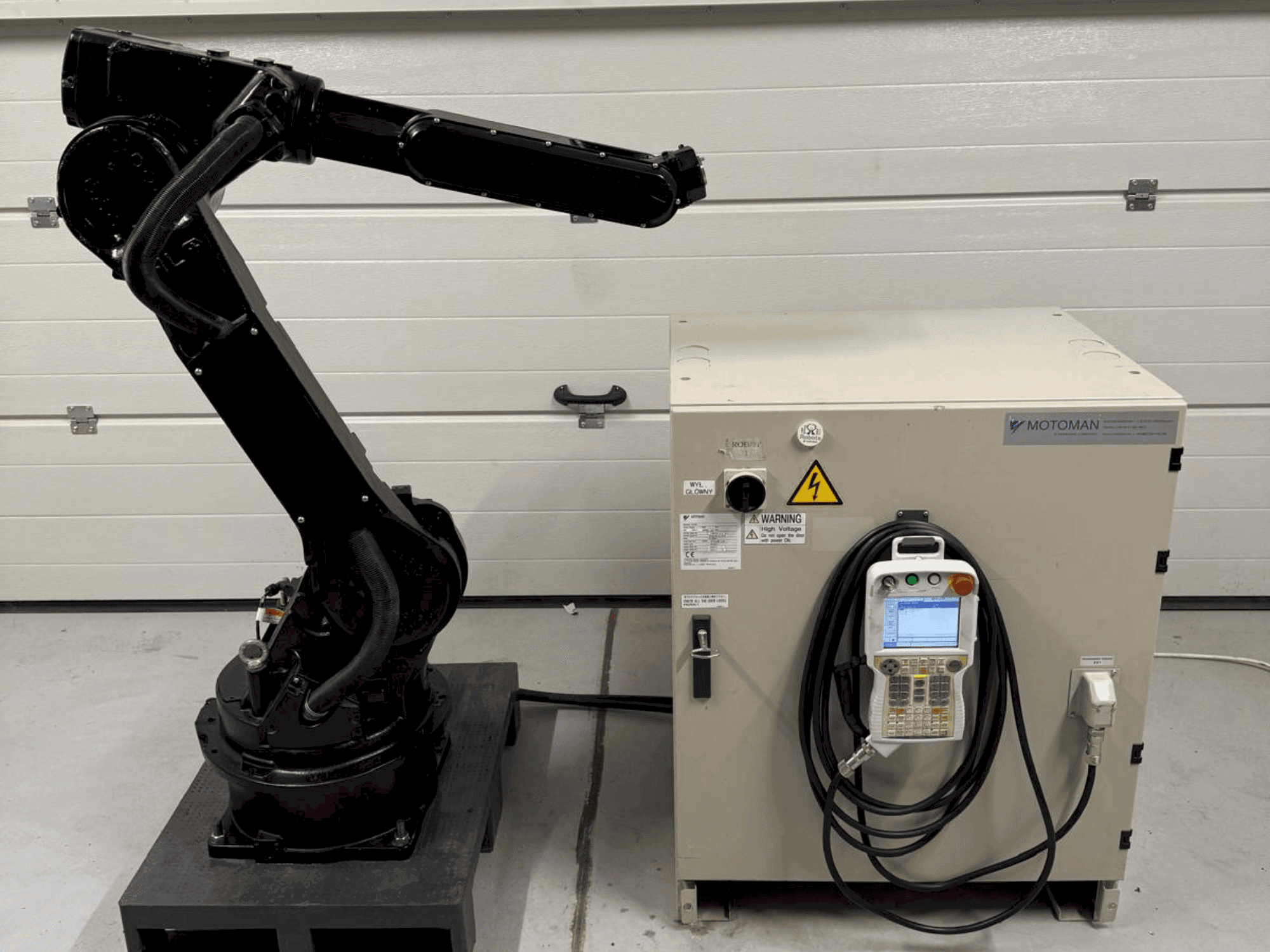 MACHINE_IMG_ALT_FRONT_VIEW