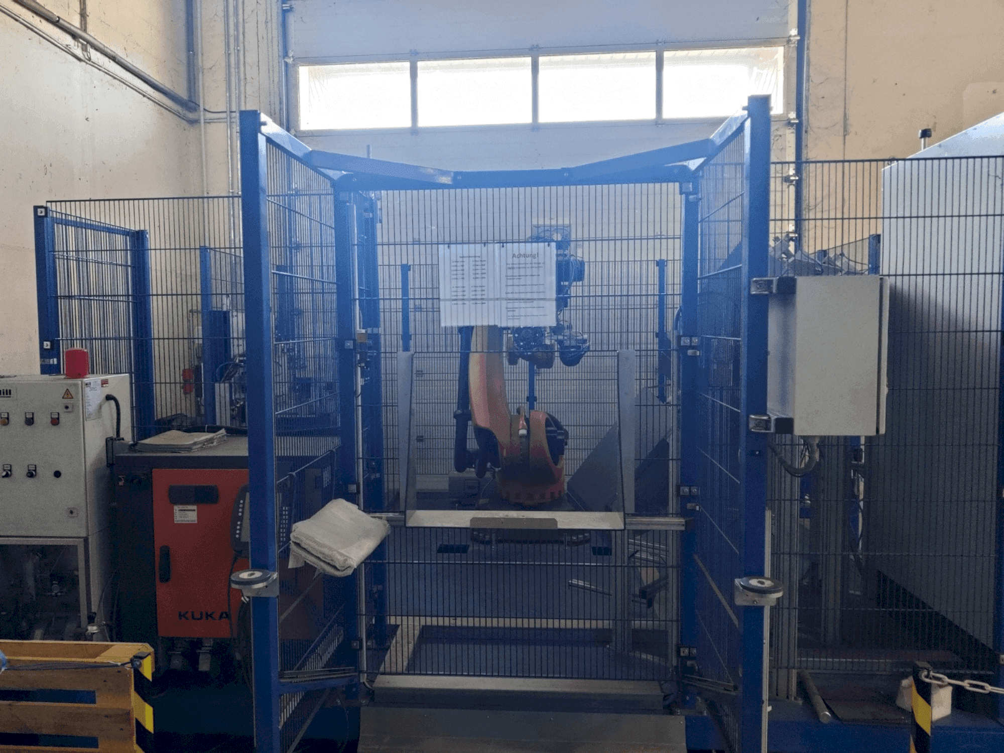 MACHINE_IMG_ALT_FRONT_VIEW