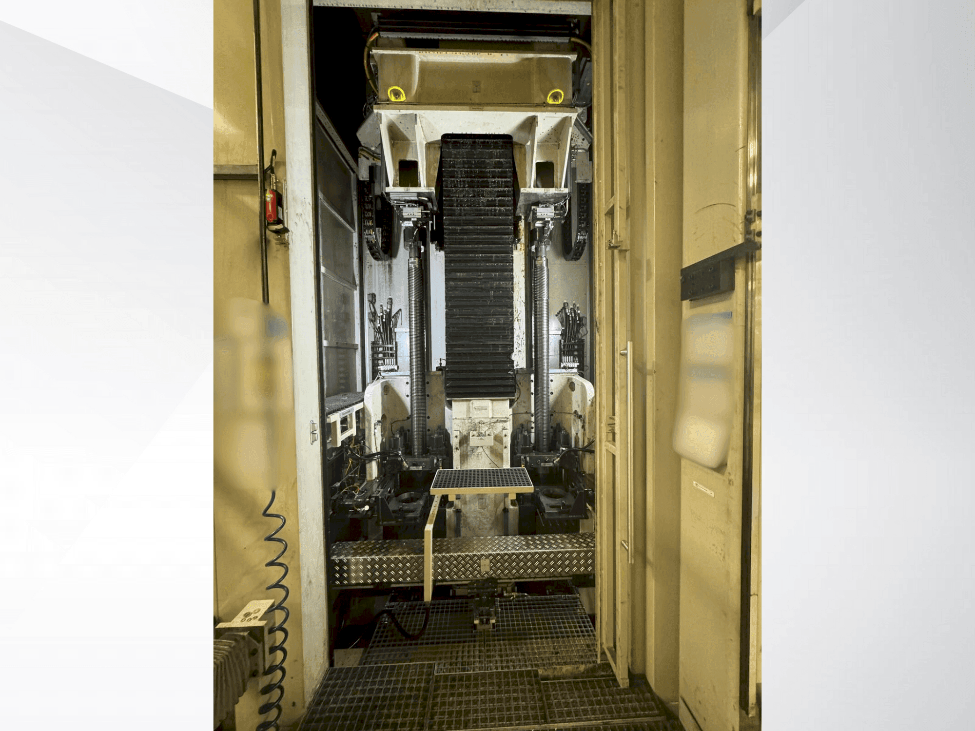 MACHINE_IMG_ALT_FRONT_VIEW