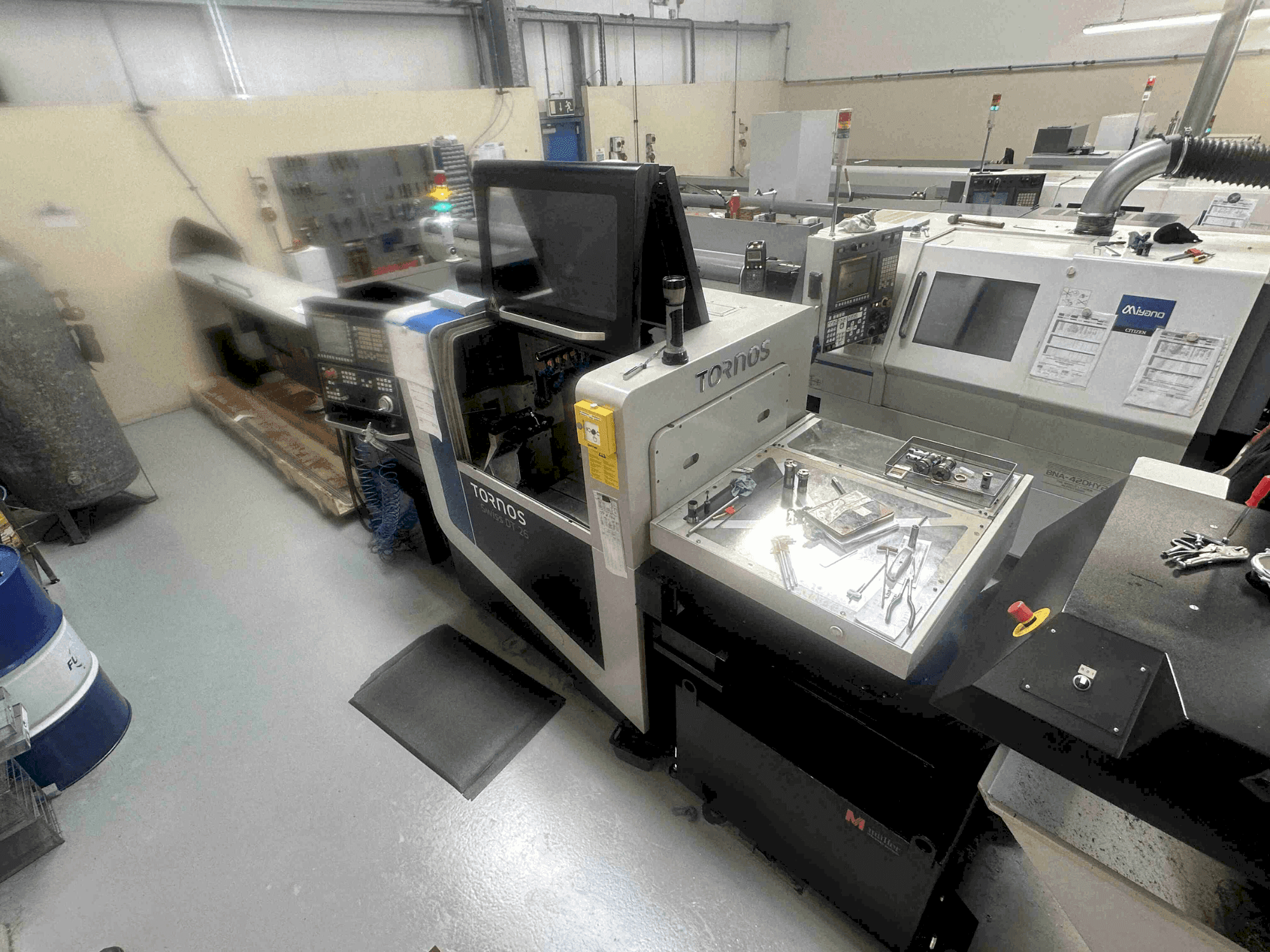 MACHINE_IMG_ALT_FRONT_VIEW