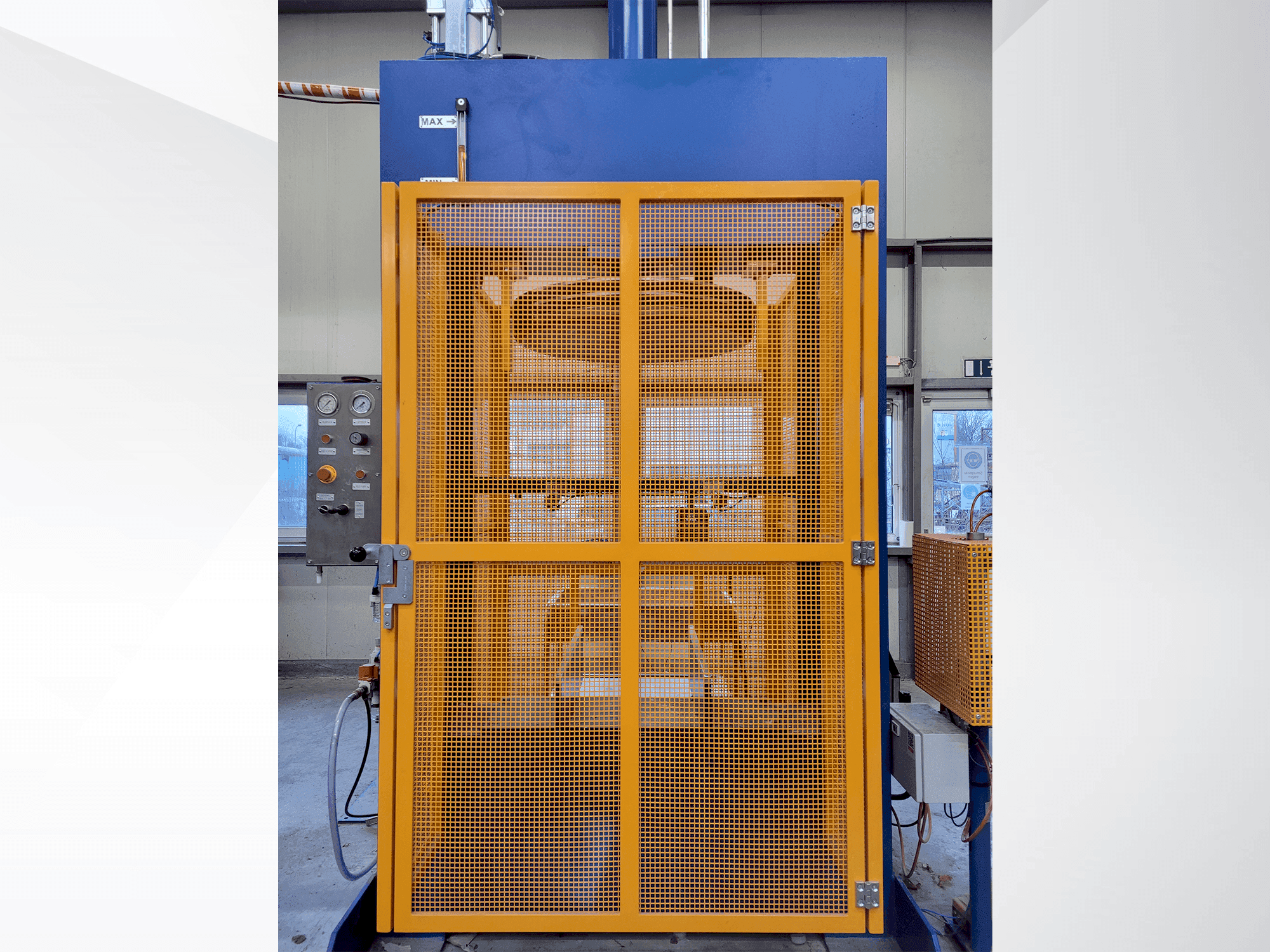 MACHINE_IMG_ALT_FRONT_VIEW