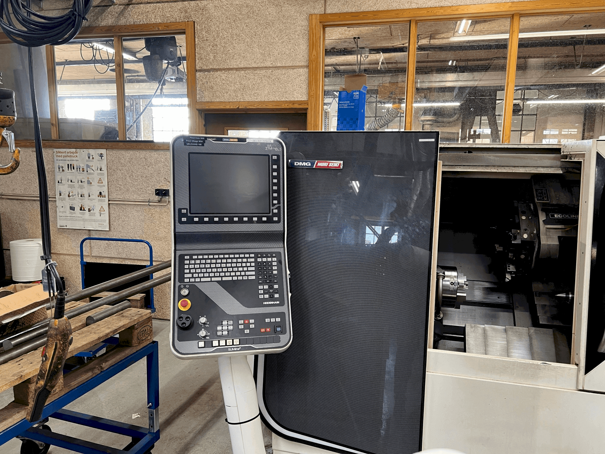 MACHINE_IMG_ALT_FRONT_VIEW