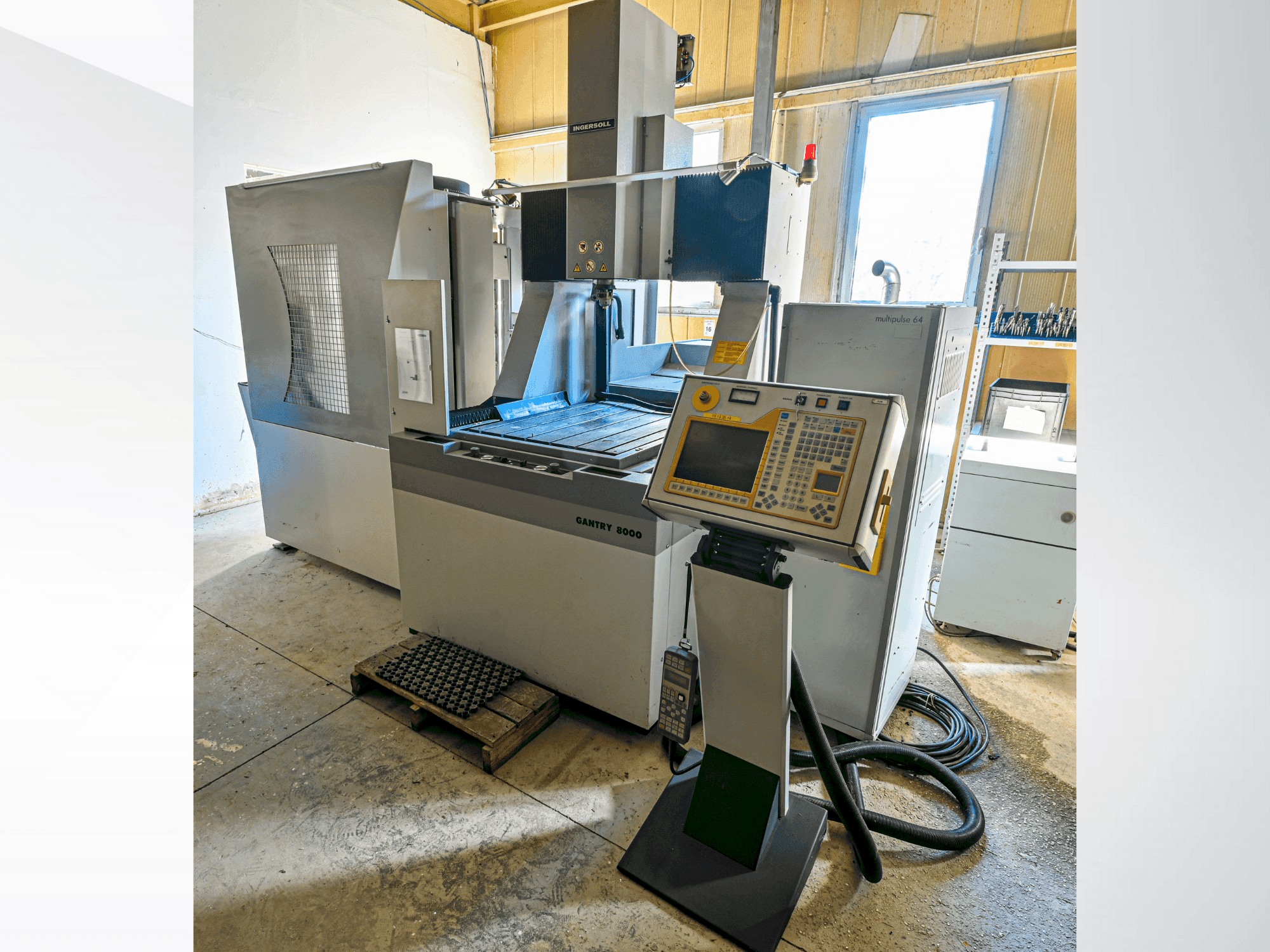 MACHINE_IMG_ALT_FRONT_VIEW