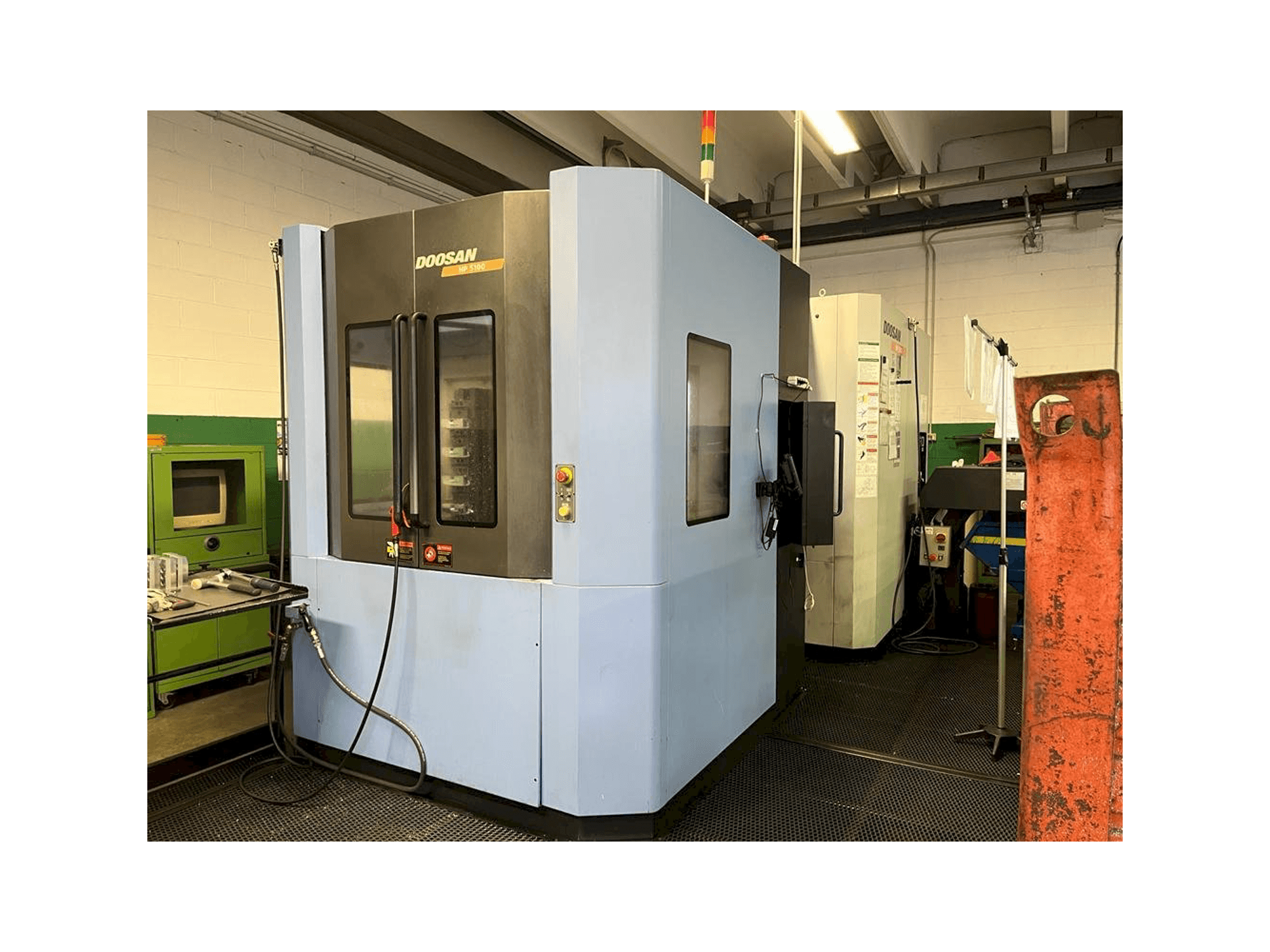 MACHINE_IMG_ALT_LEFT_SIDE_VIEW