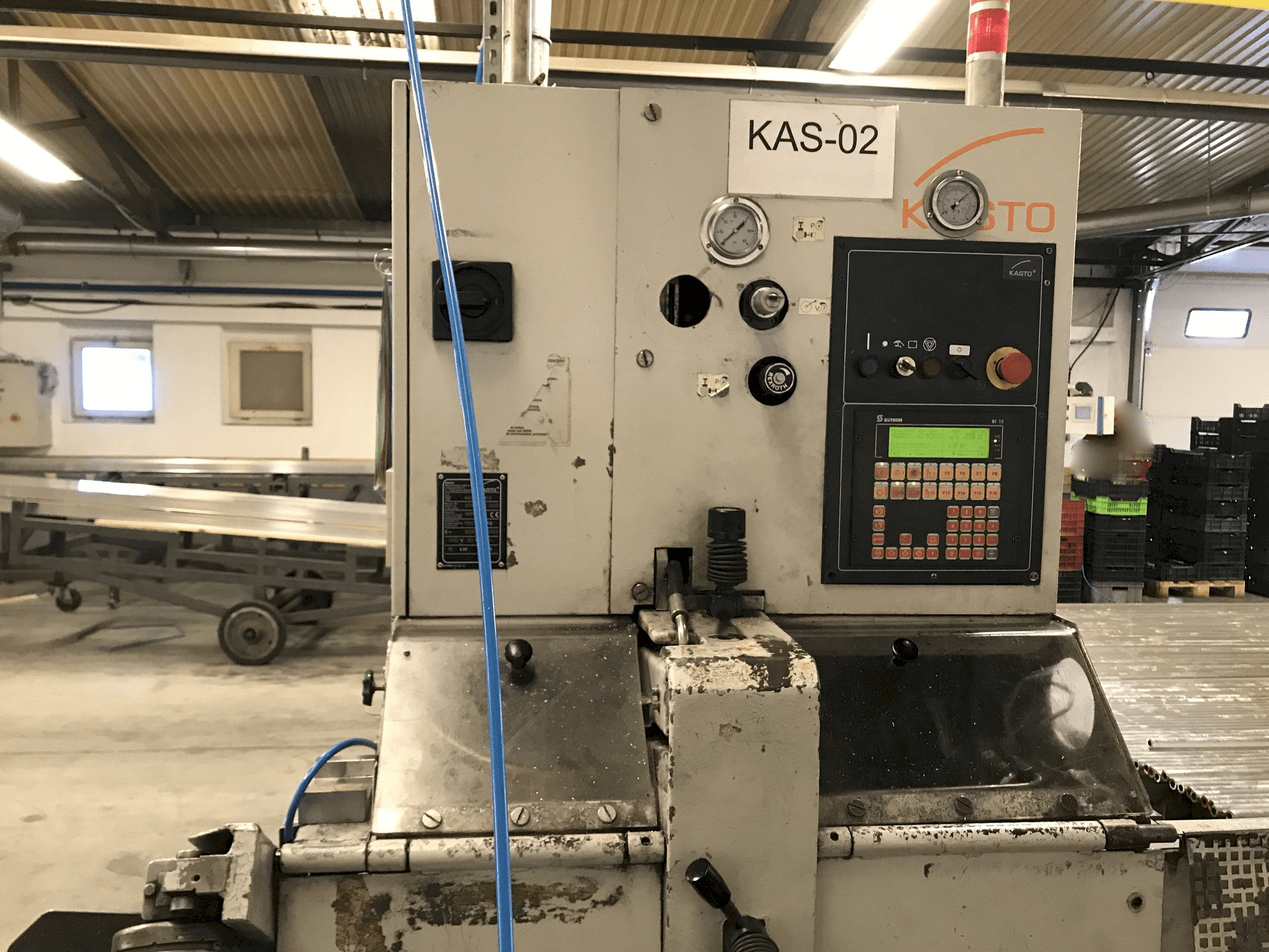 Front view of KASTO wa M9 machine