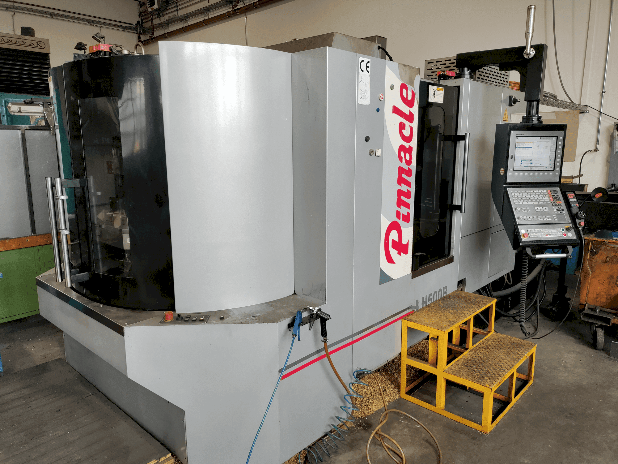 MACHINE_IMG_ALT_FRONT_VIEW