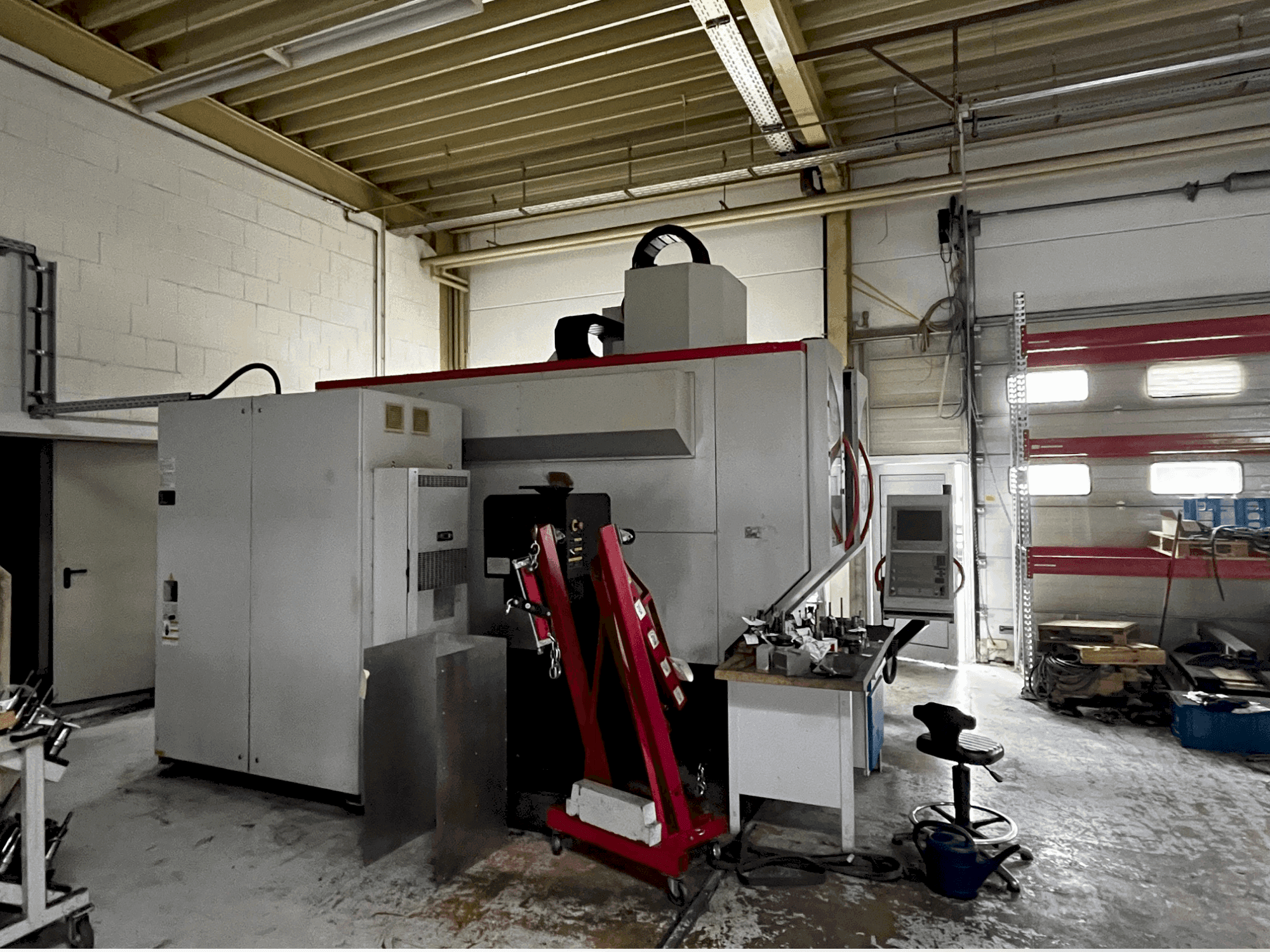 MACHINE_IMG_ALT_FRONT_VIEW