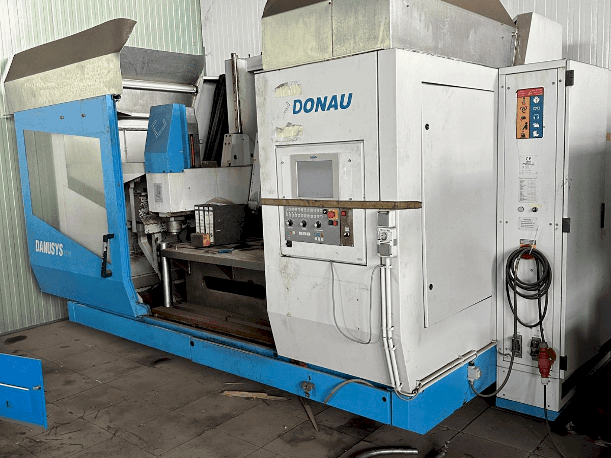 MACHINE_IMG_ALT_FRONT_VIEW