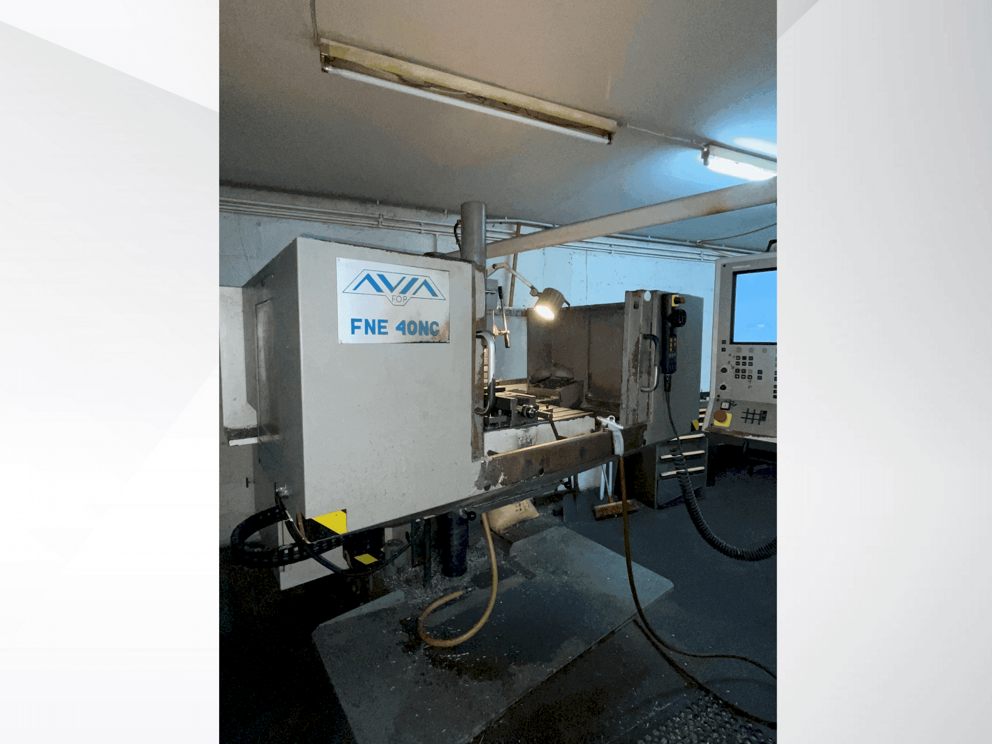 MACHINE_IMG_ALT_FRONT_VIEW