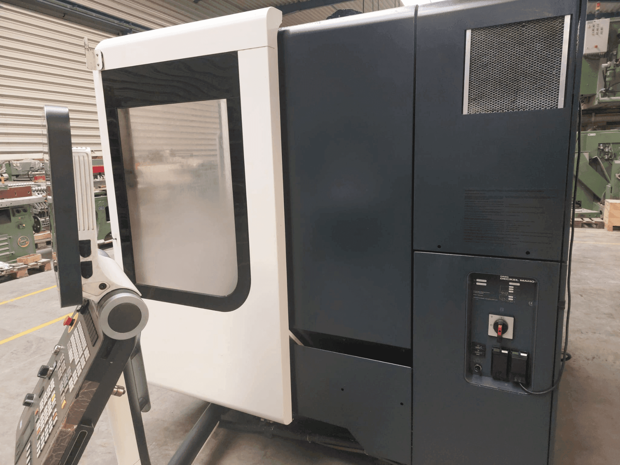 MACHINE_IMG_ALT_FRONT_VIEW