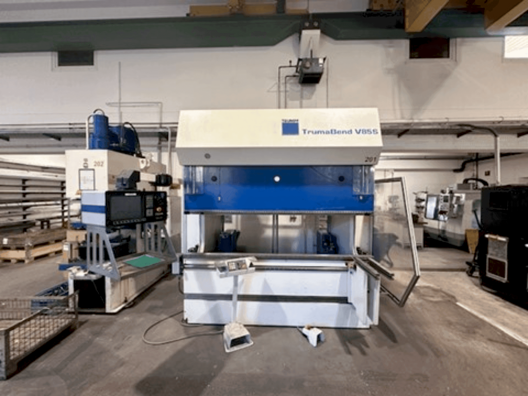 MACHINE_IMG_ALT_FRONT_VIEW
