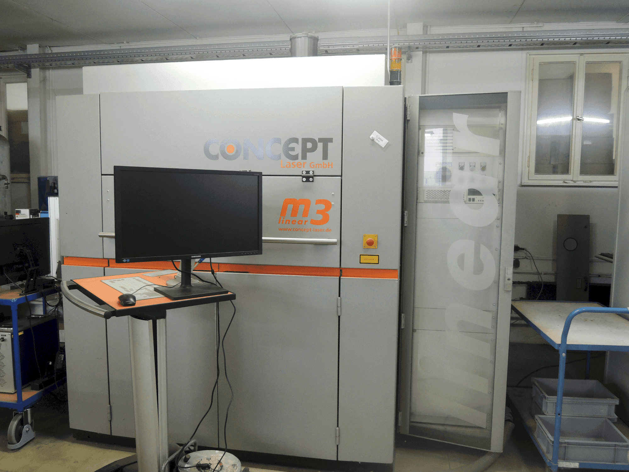 MACHINE_IMG_ALT_FRONT_VIEW