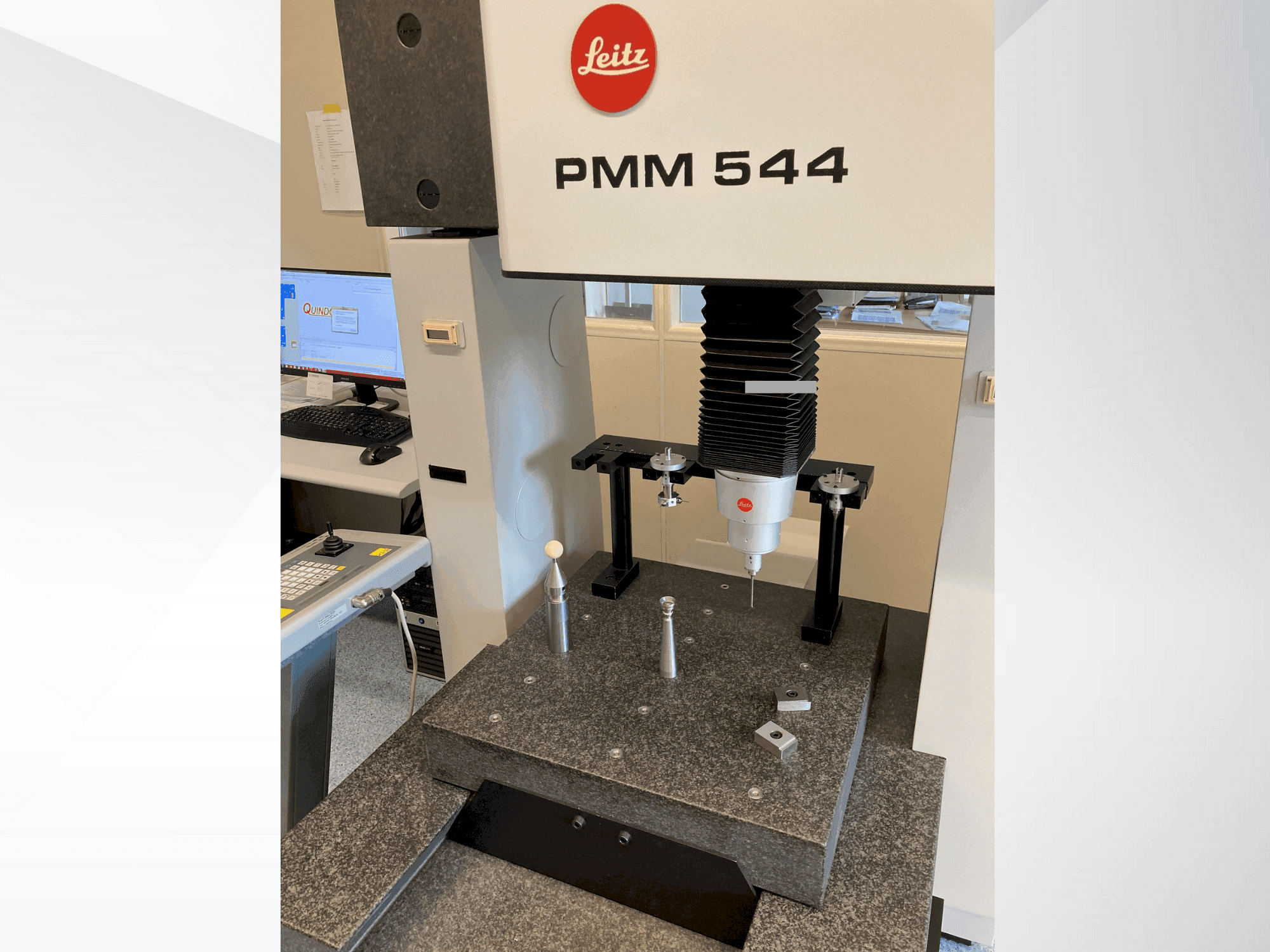 MACHINE_IMG_ALT_FRONT_VIEW