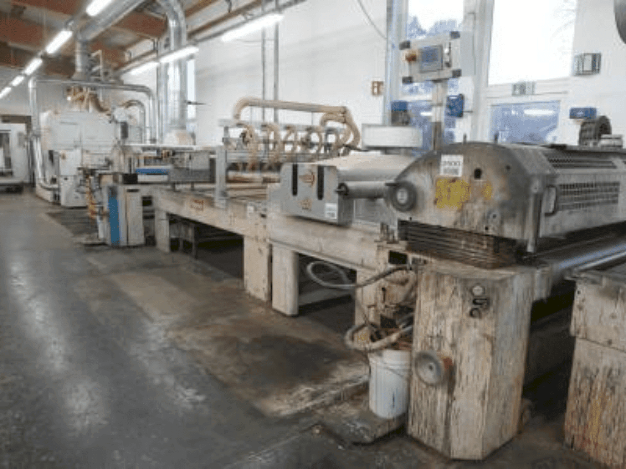 MACHINE_IMG_ALT_FRONT_VIEW