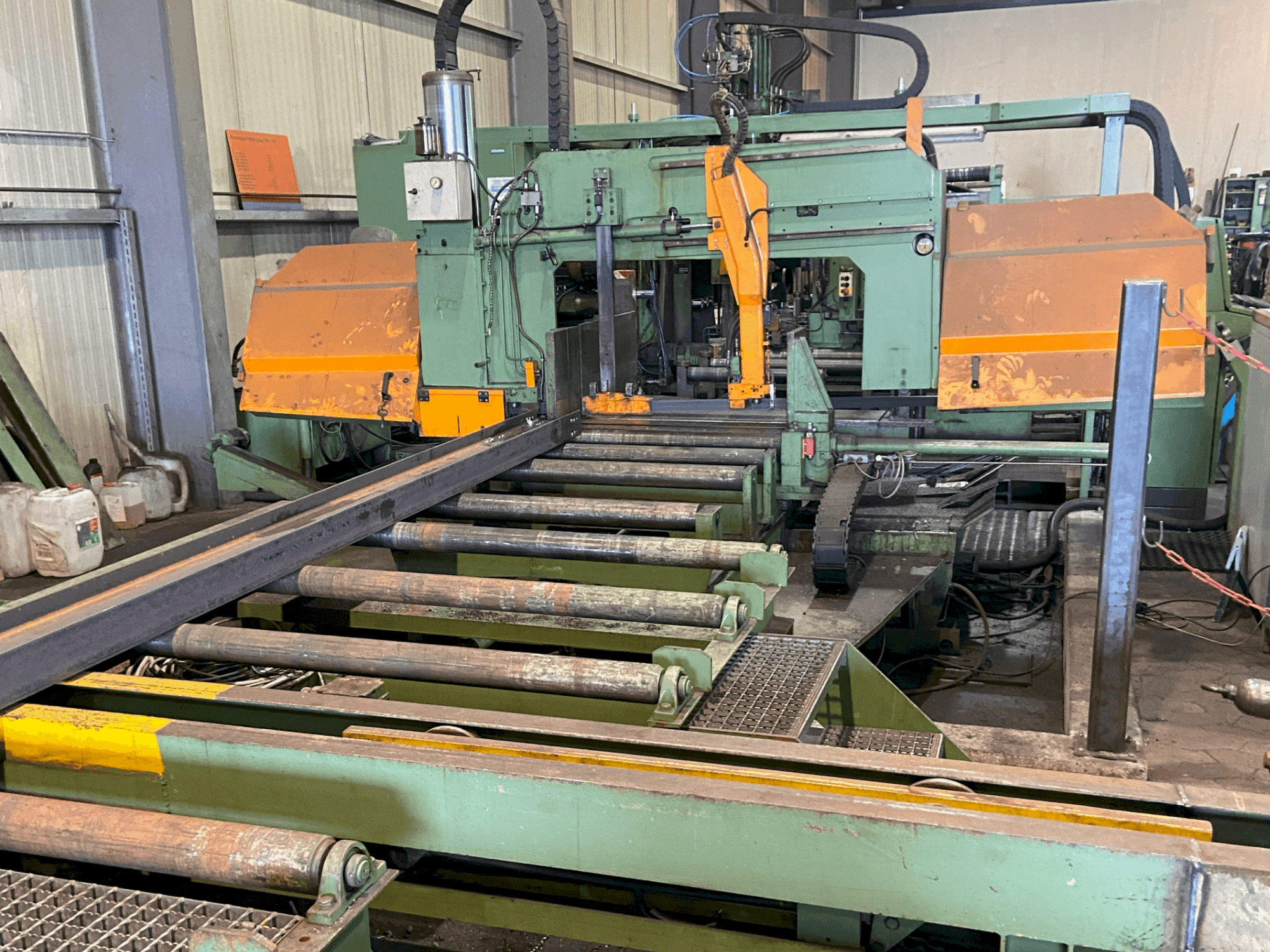 MACHINE_IMG_ALT_FRONT_VIEW