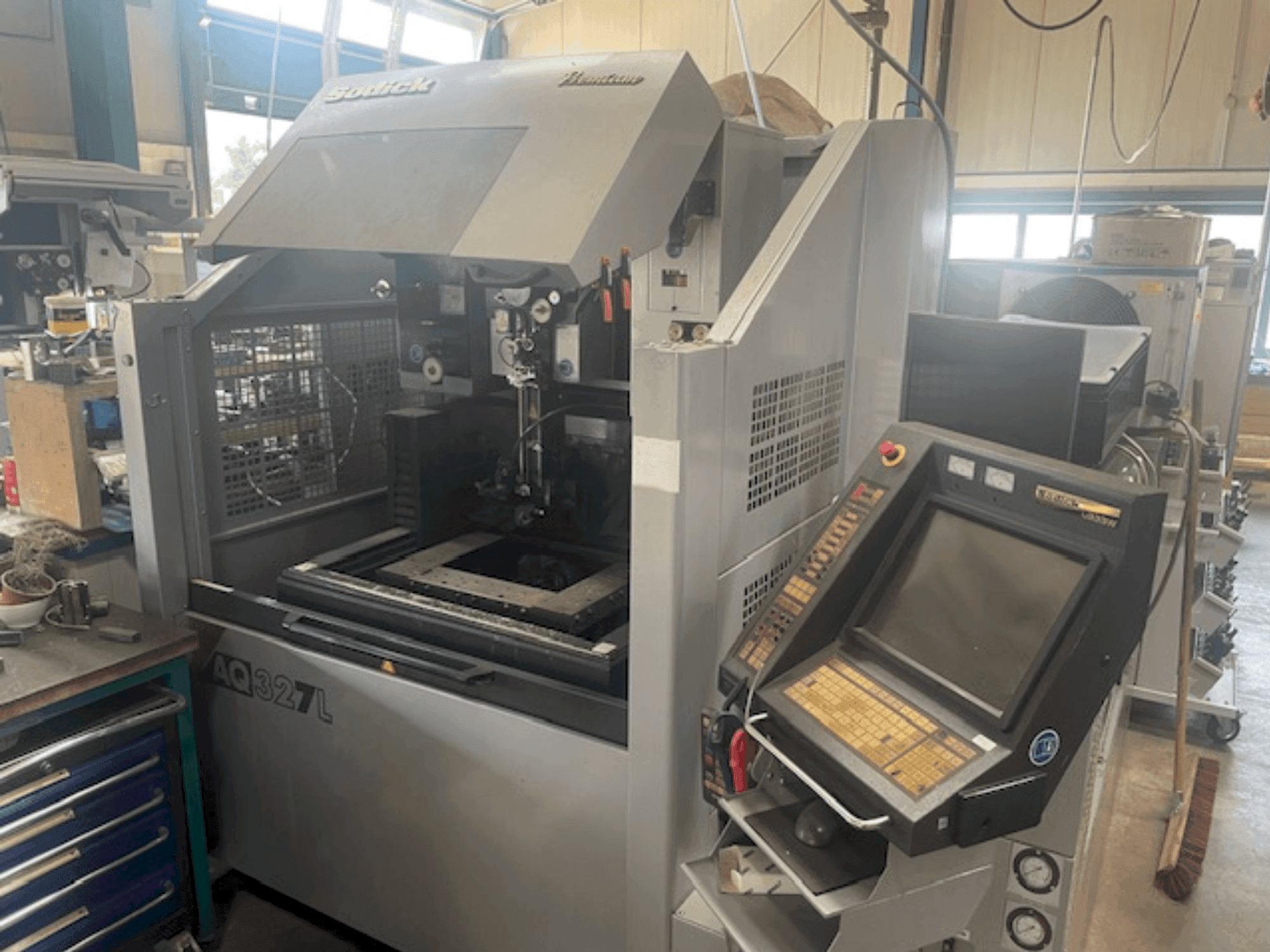 MACHINE_IMG_ALT_FRONT_VIEW