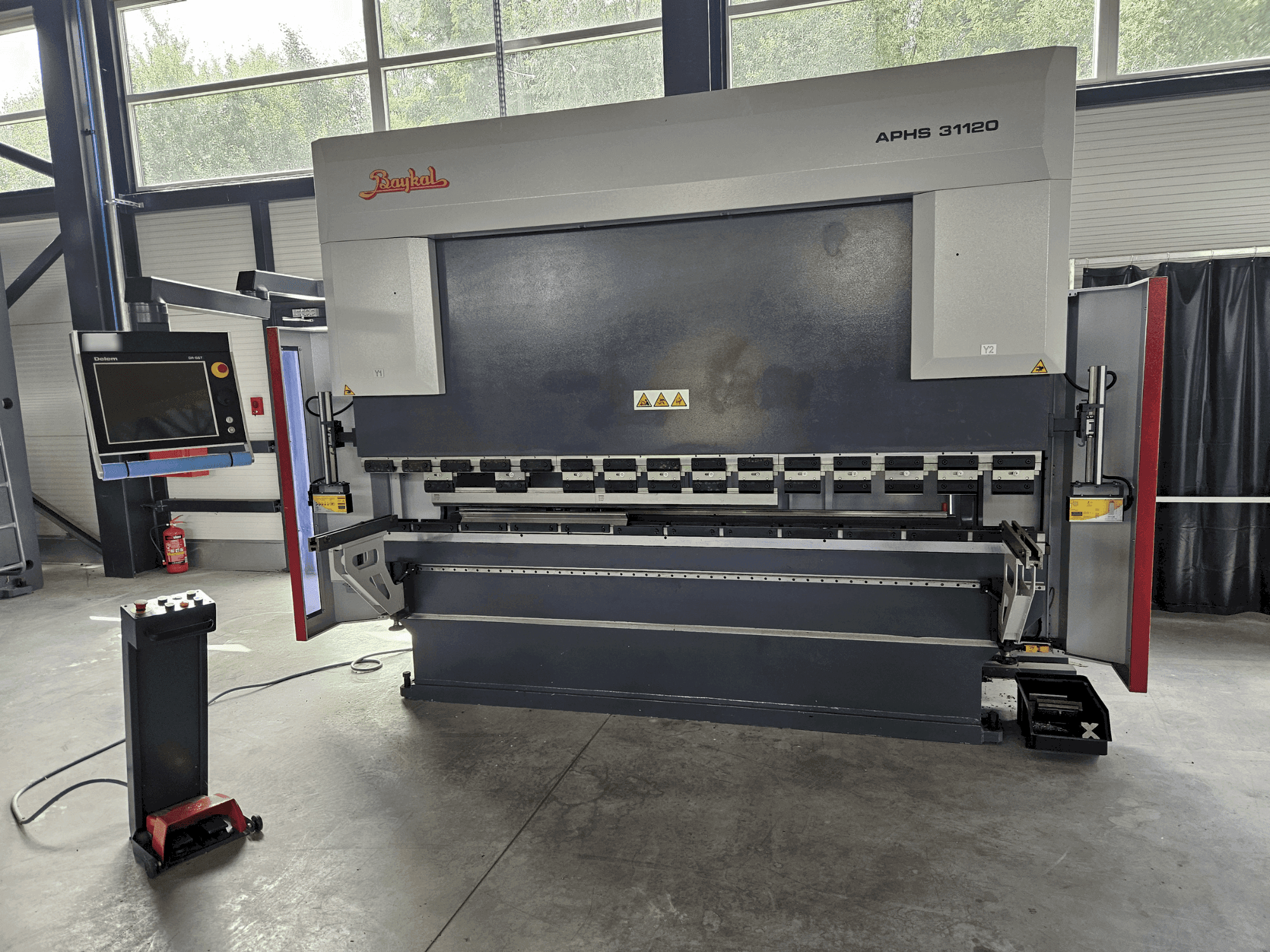 MACHINE_IMG_ALT_FRONT_VIEW