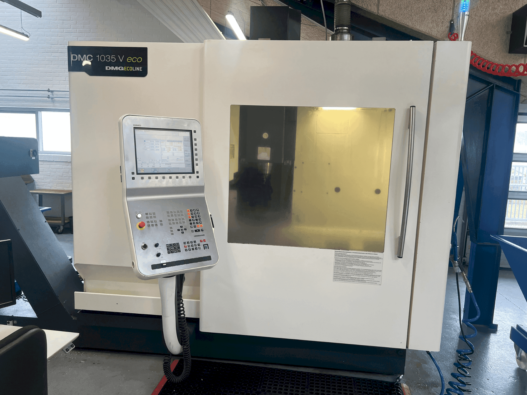 MACHINE_IMG_ALT_FRONT_VIEW