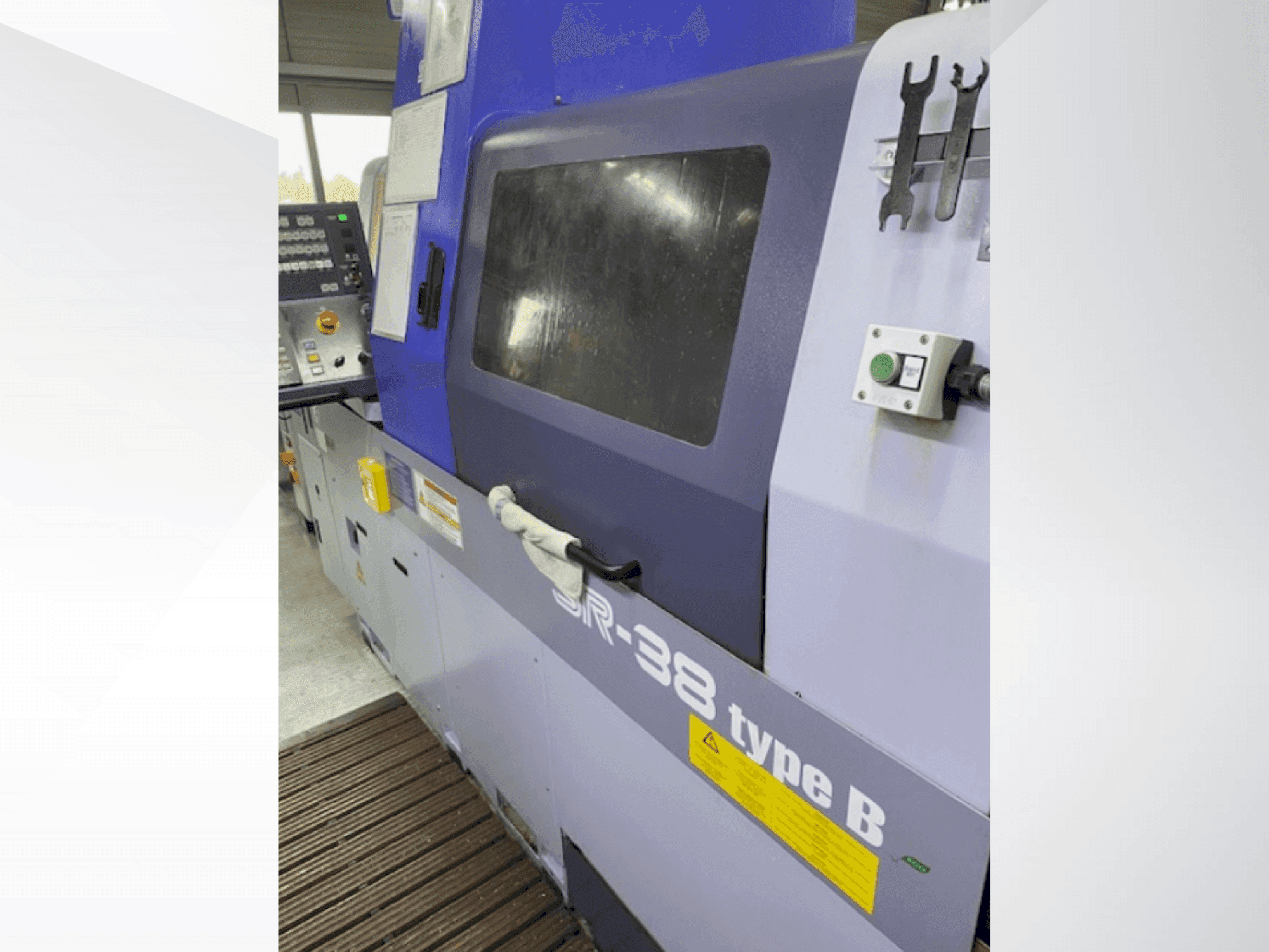 MACHINE_IMG_ALT_FRONT_VIEW