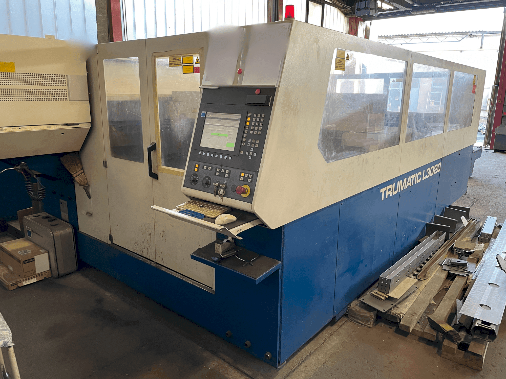 MACHINE_IMG_ALT_FRONT_VIEW
