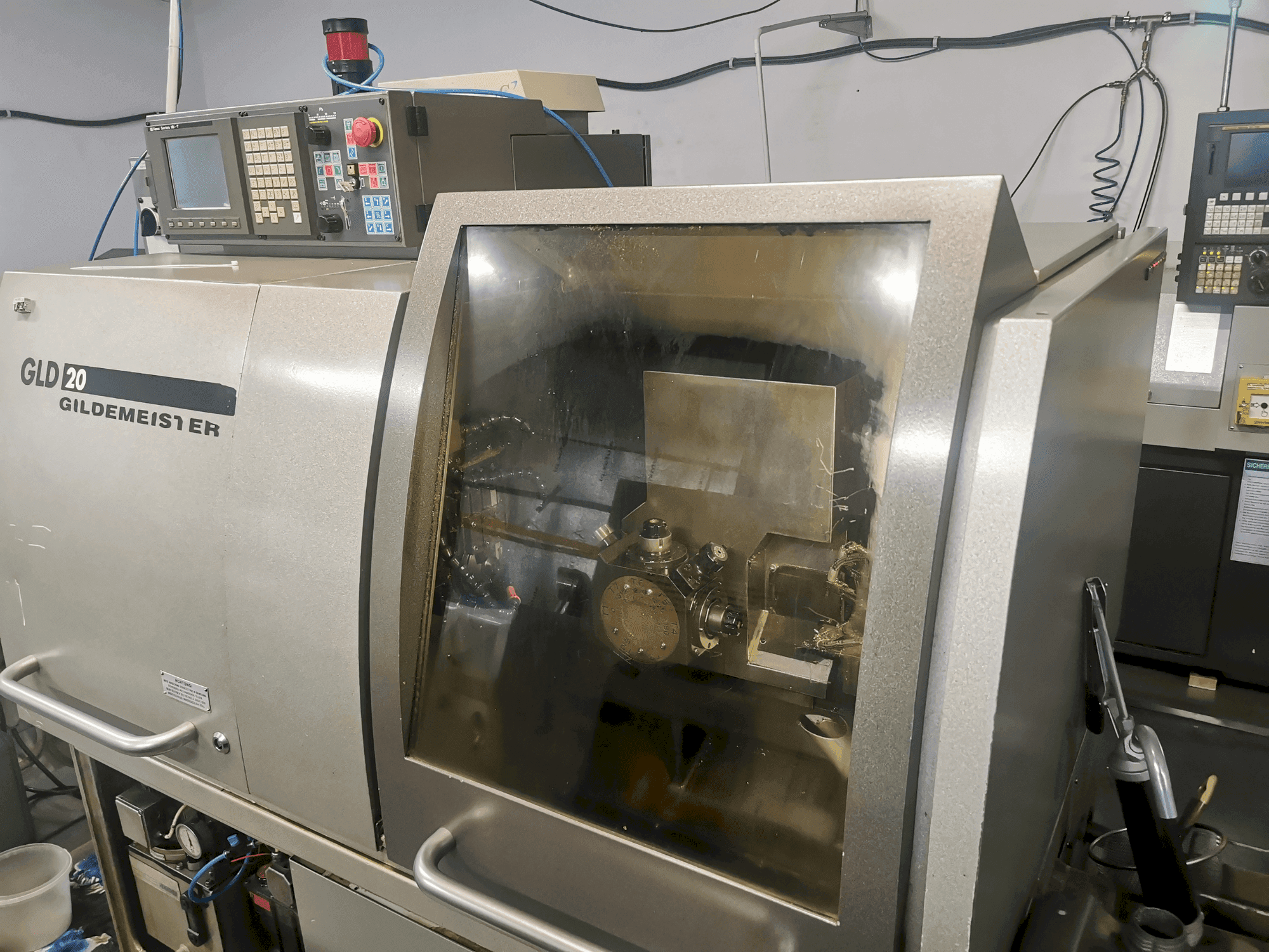 MACHINE_IMG_ALT_FRONT_VIEW