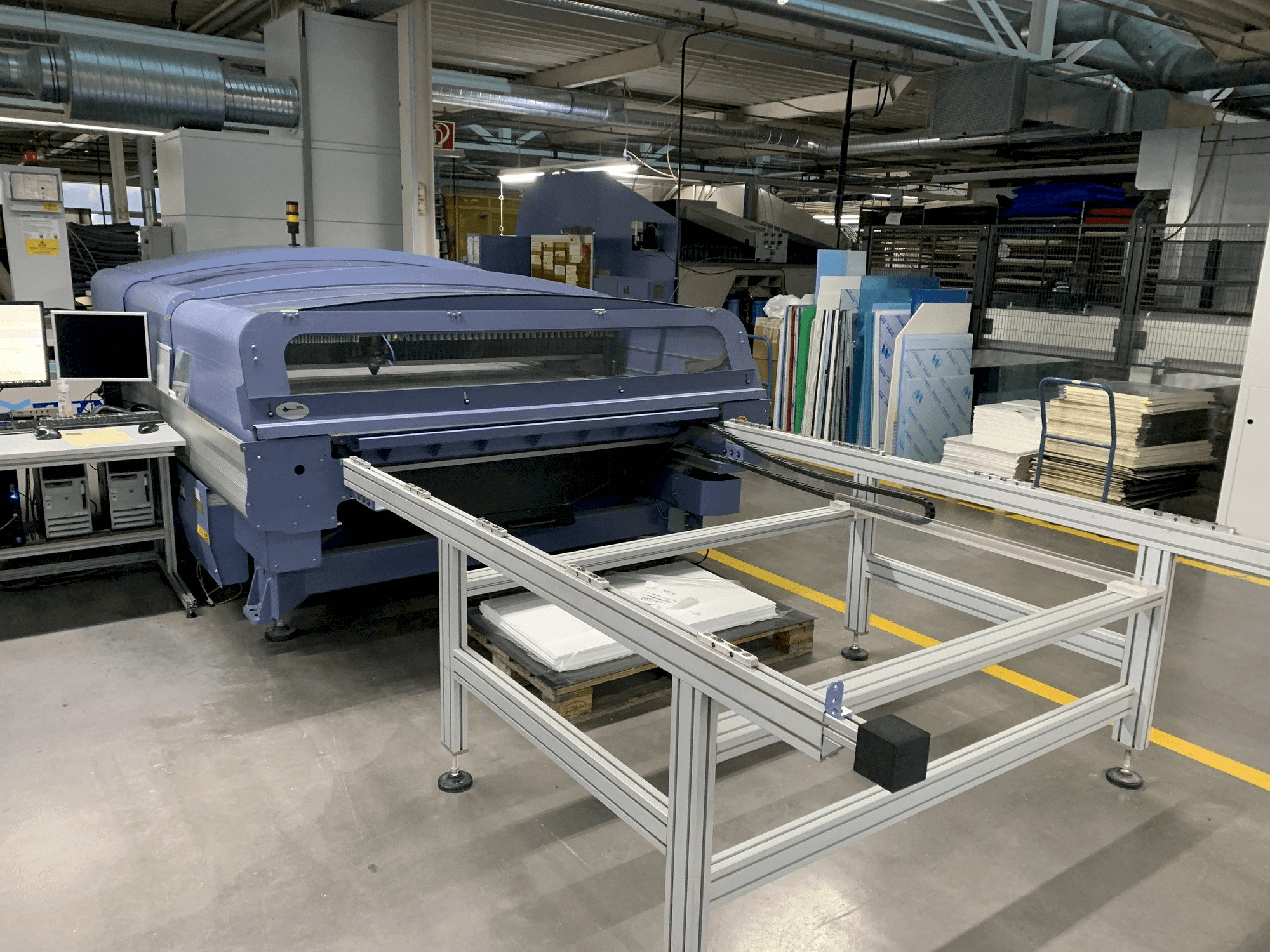 MACHINE_IMG_ALT_FRONT_VIEW